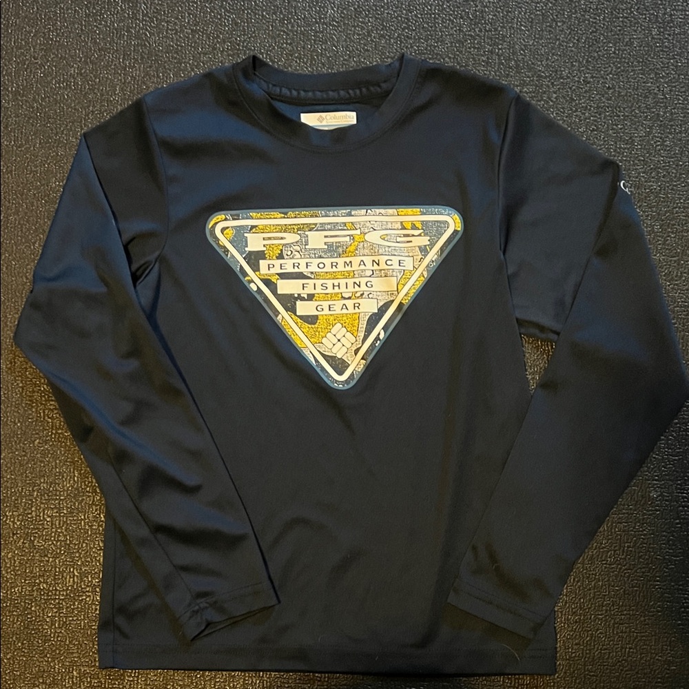 PFG Boys Long Sleeve Size S (8)